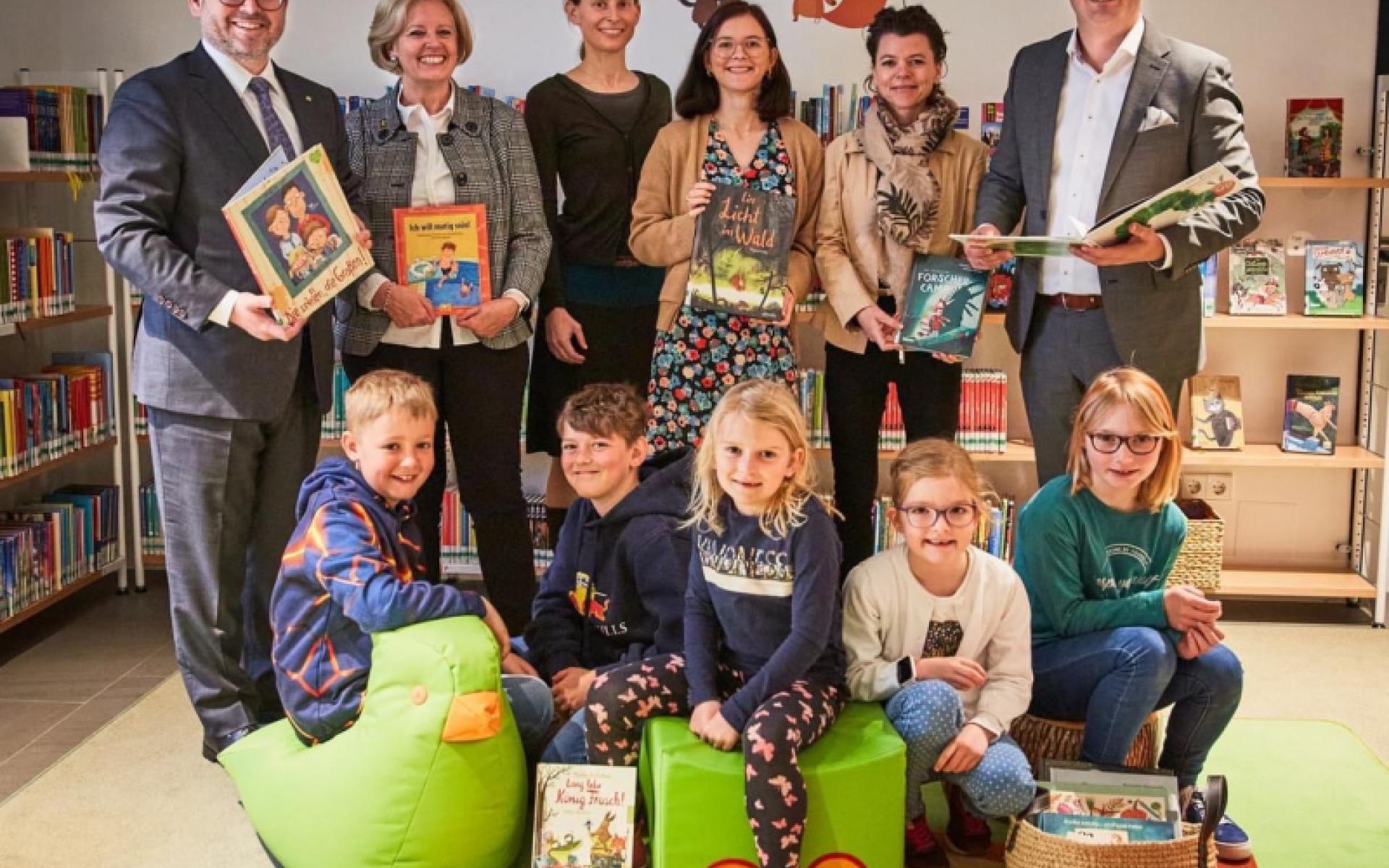 Eröffnung Stadtbücherei Melk mit Landesrat Schleritzko 23.4.2022